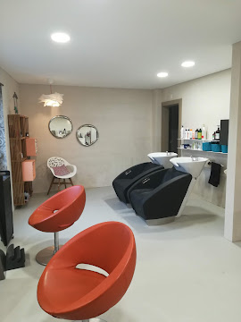 Interior do espaço Bloom Hairdresser / Hairstylist